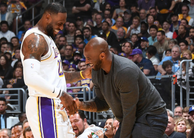 借由壁跑 借由壁跑